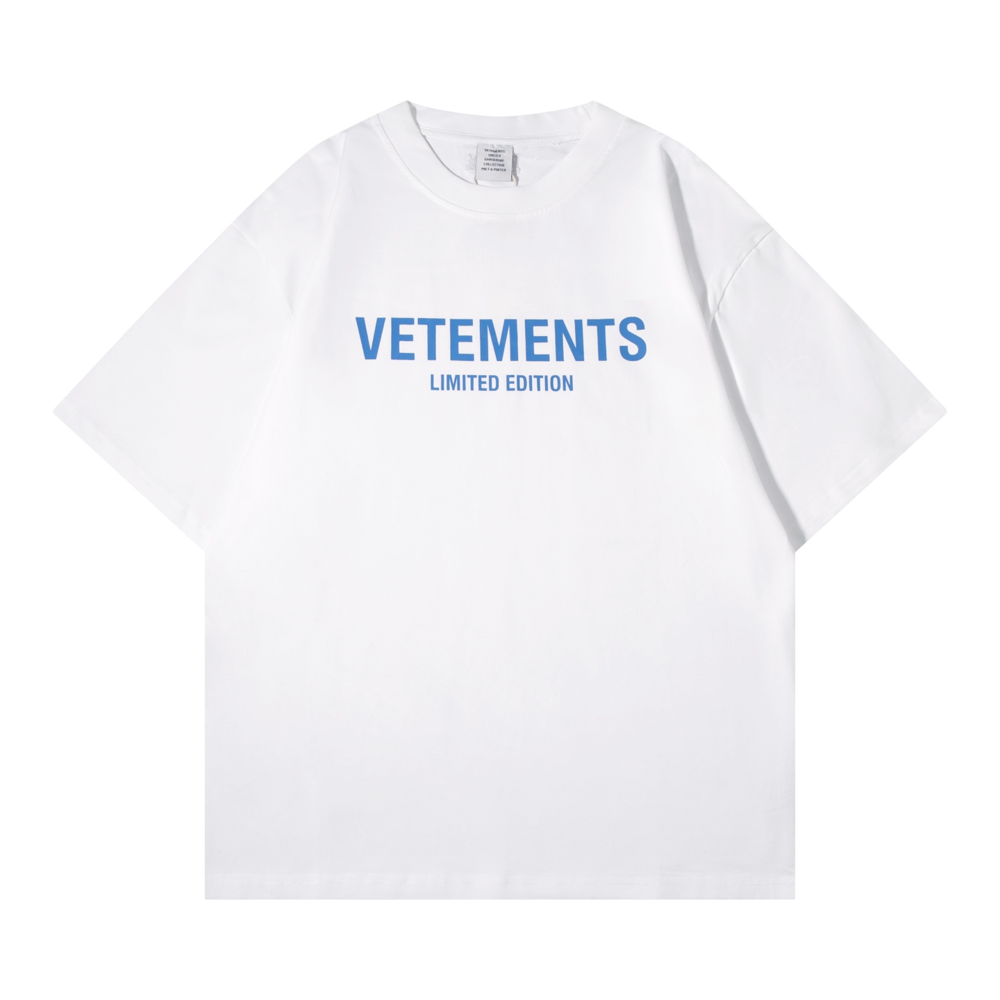 베트멍(VETEMENTS) 로고 프린트 반팔 티셔츠 의류