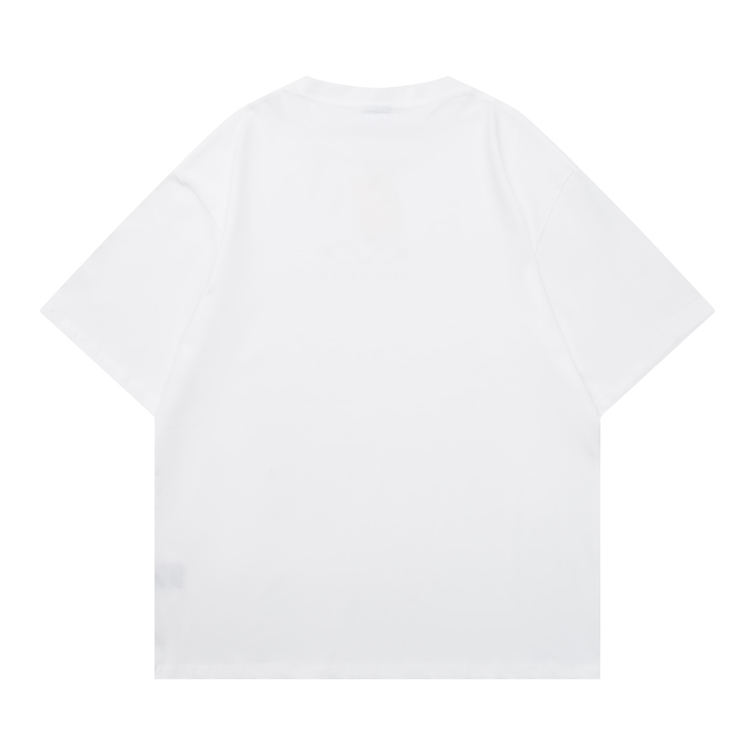 베트멍(VETEMENTS) 로고 플록 프린트 반팔 티셔츠 의류