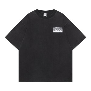 베트멍(VETEMENTS) HELLO 반팔 티셔츠 의류