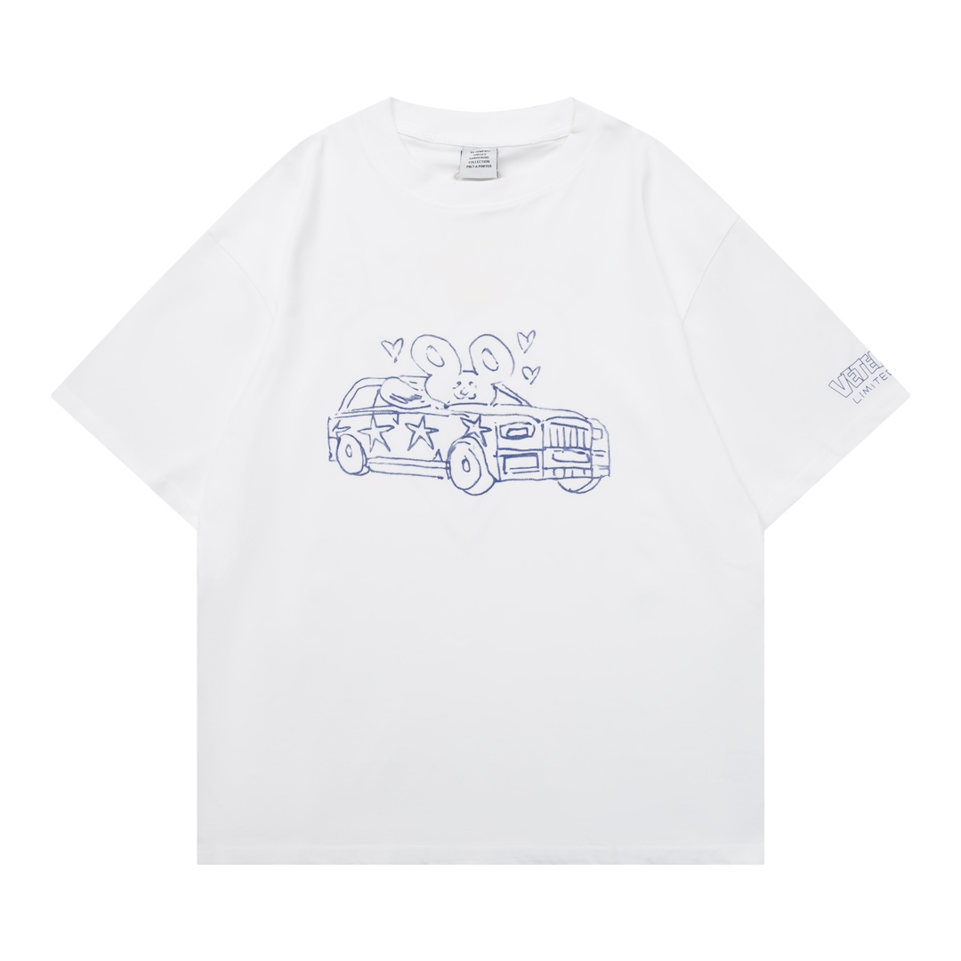 베트멍(VETEMENTS) 카툰 자동차 그래픽 반팔 티셔츠 의류