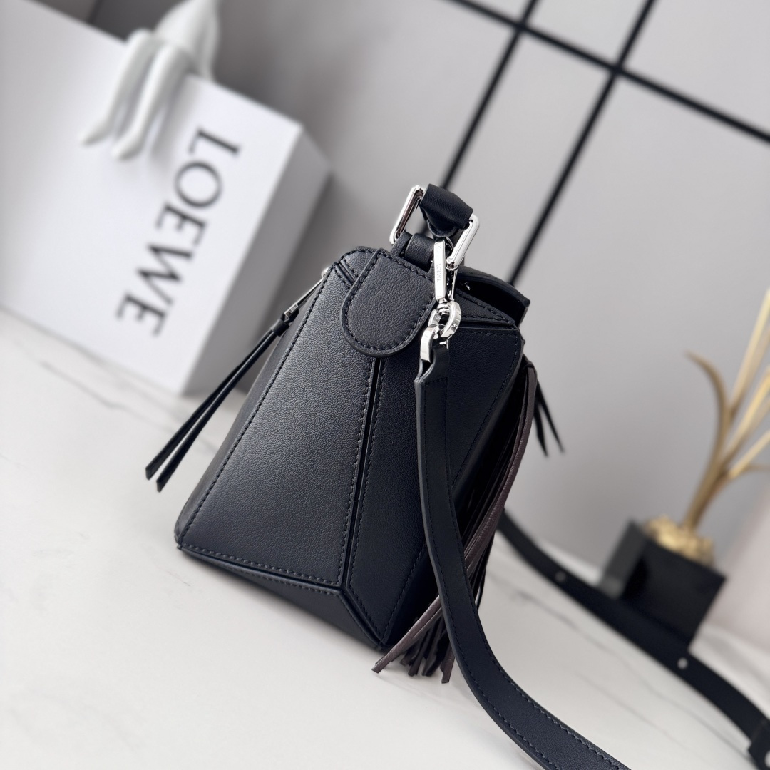 로에베(Loewe) 스몰 퍼즐 프릴 핸드백 숄더백 가방