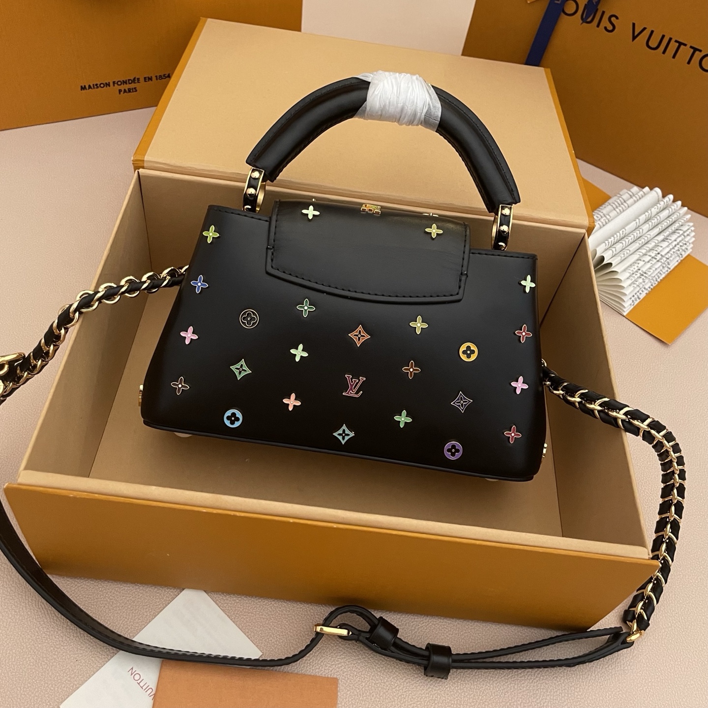 루이비통(LV) x 무라카미 다카시 카퓌신 EW CAPUCINES EAST WEST 토트백 가방 미니