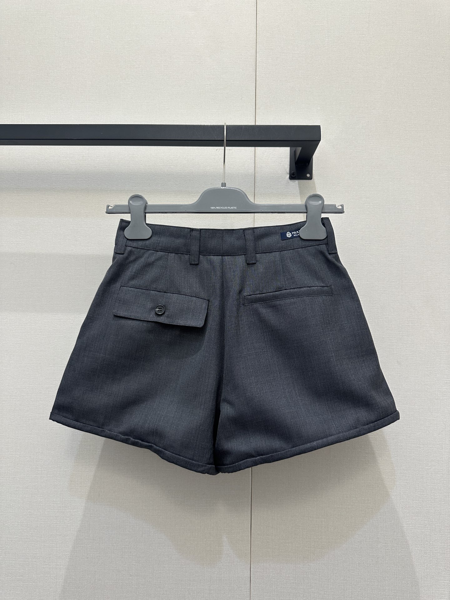 프라다(Prada) 와이어 핀턱 반바지 팬츠 의류