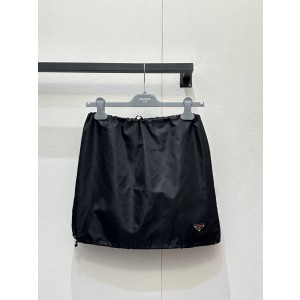 프라다(Prada) 클래식 나일론 블랙 스커트 치마 의류