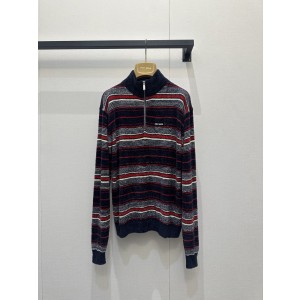 미우미우(MiuMiu) 스트라이프 하프 반집업 티셔츠 의류