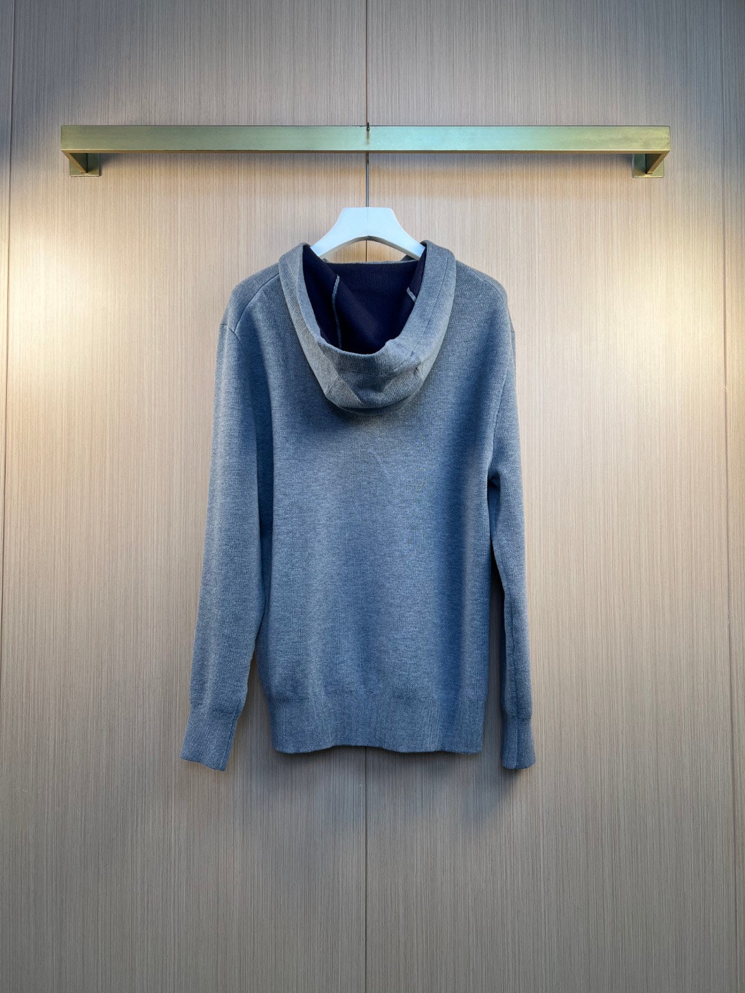 루이비통(LV) 가죽 로고 니트 후드 티셔츠 의류