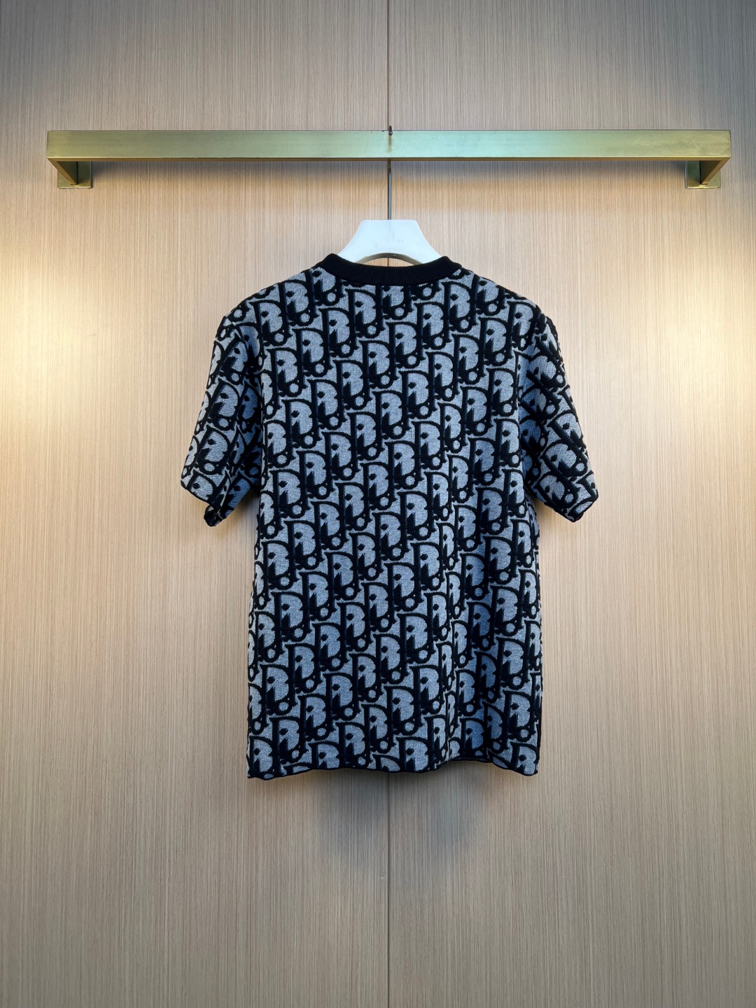 디올(DIOR) 홀스 이어 리미티드 자카드 로고 니트 반팔 티셔츠 의류