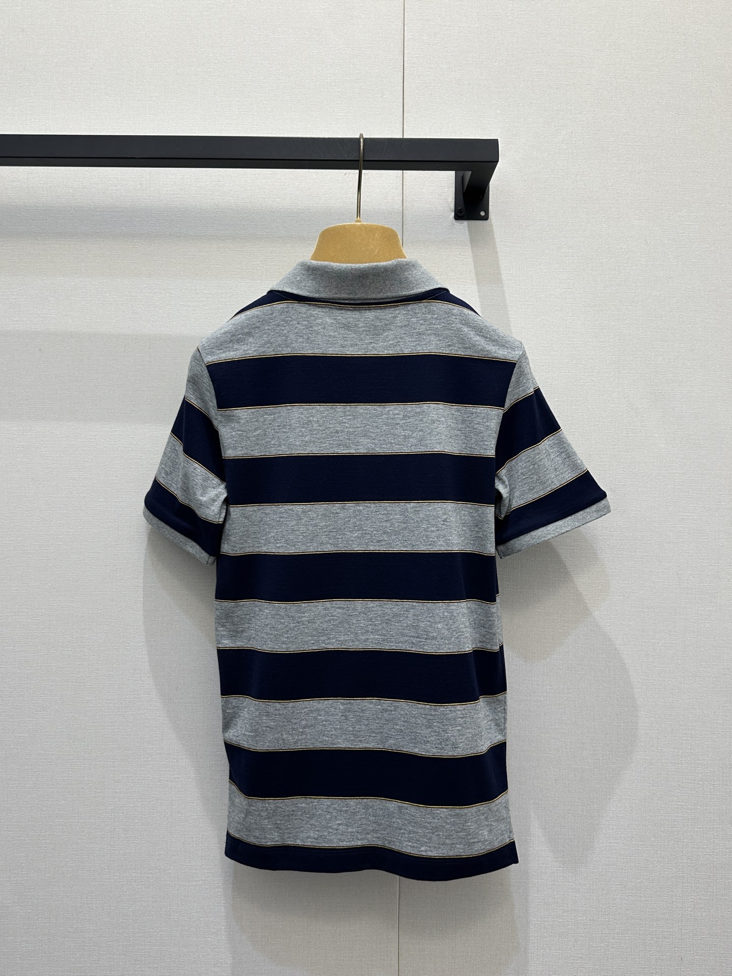 미우미우(MIU MIU) 스트라이프 폴로 반팔 티셔츠 의류