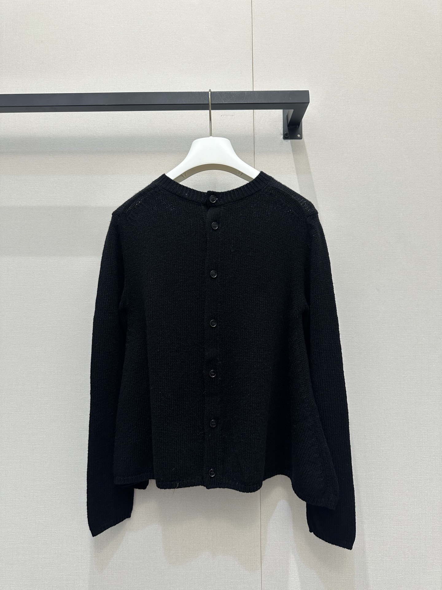 로에베(Loewe) 펀칭 캐시미어 가디건 의류