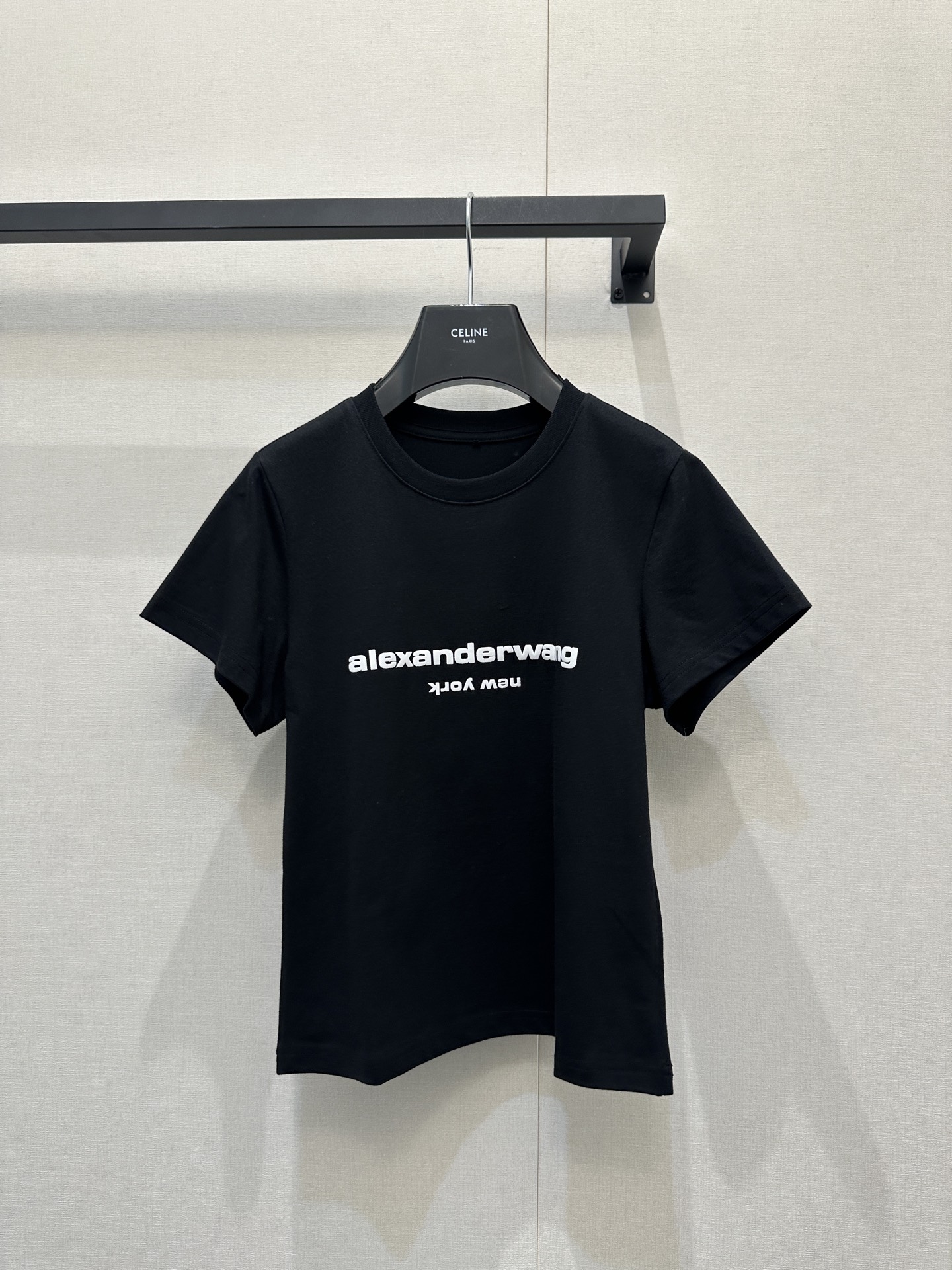 Alexander Wang 알렉산더 왕(AW) 엠보 로고 반팔 티셔츠 의류