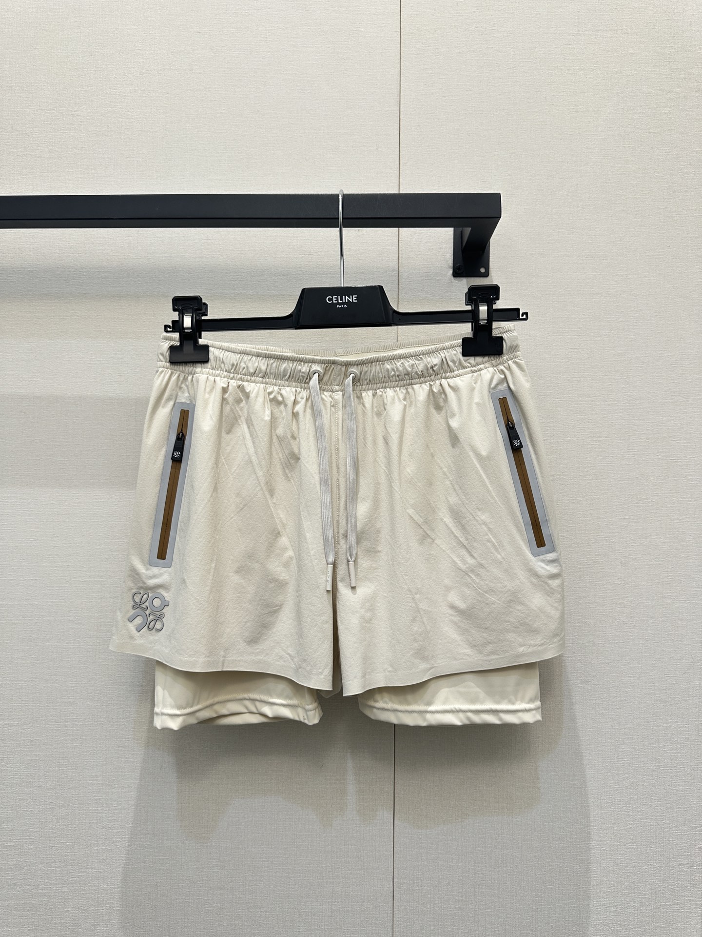 로에베(Loewe) x 온(On) 콜라보 런닝 숏팬츠 반바지 의류