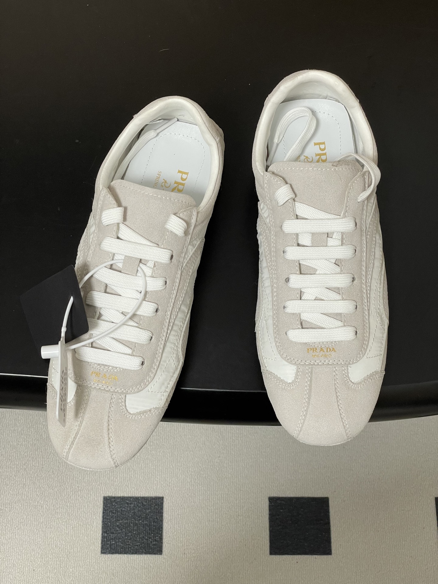 프라다(PRADA) 몬테카를로 스웨이드 스니커즈 신발