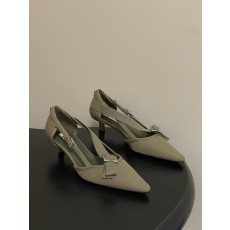 프라다(PRADA) 포인티드 캔버스 키튼힐 펌프스 신발