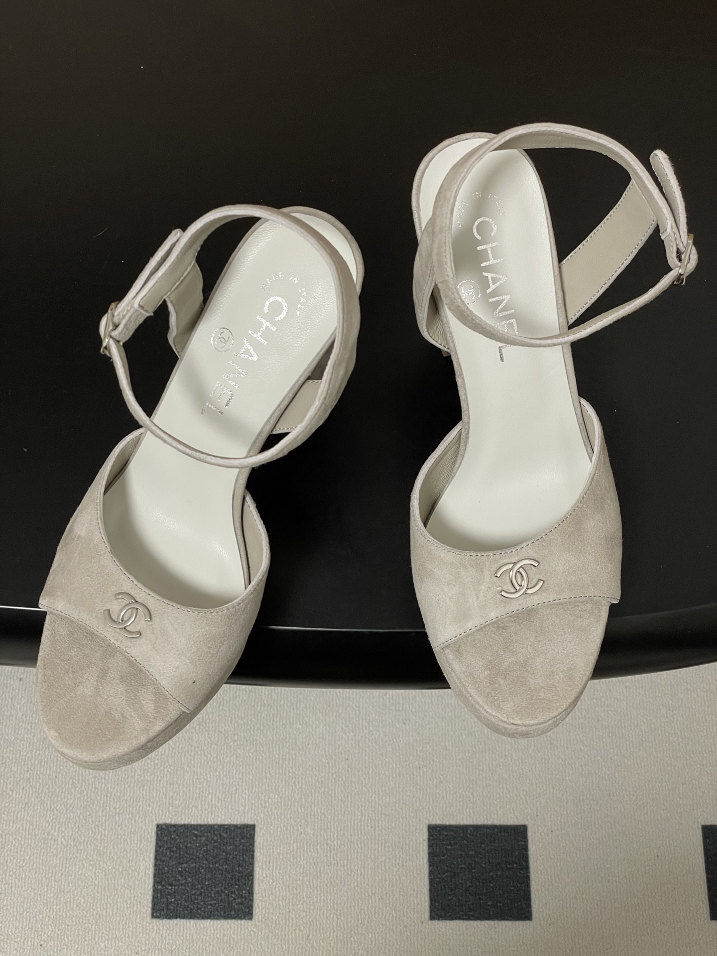 샤넬(CHANEL) 오픈토 플랫폼 샌들 힐 신발