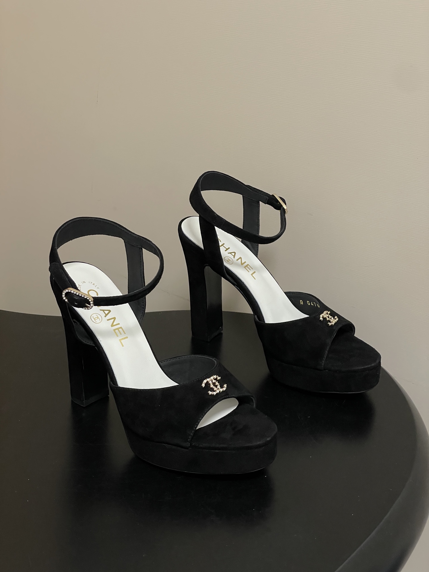 샤넬(CHANEL) 오픈토 플랫폼 샌들 힐 신발