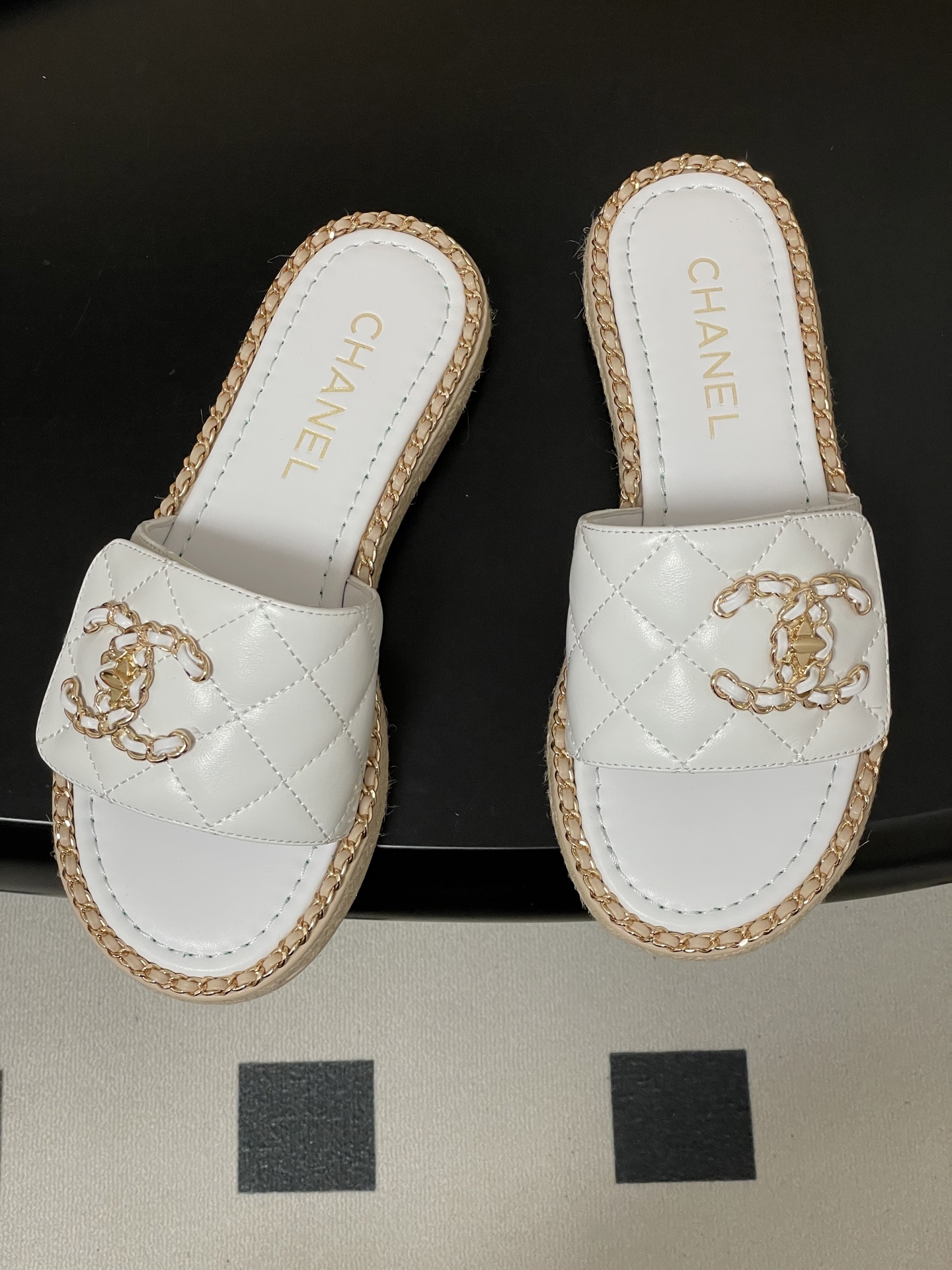 샤넬(CHANEL) 스트랩 벨크로 샌들 슬리퍼 신발