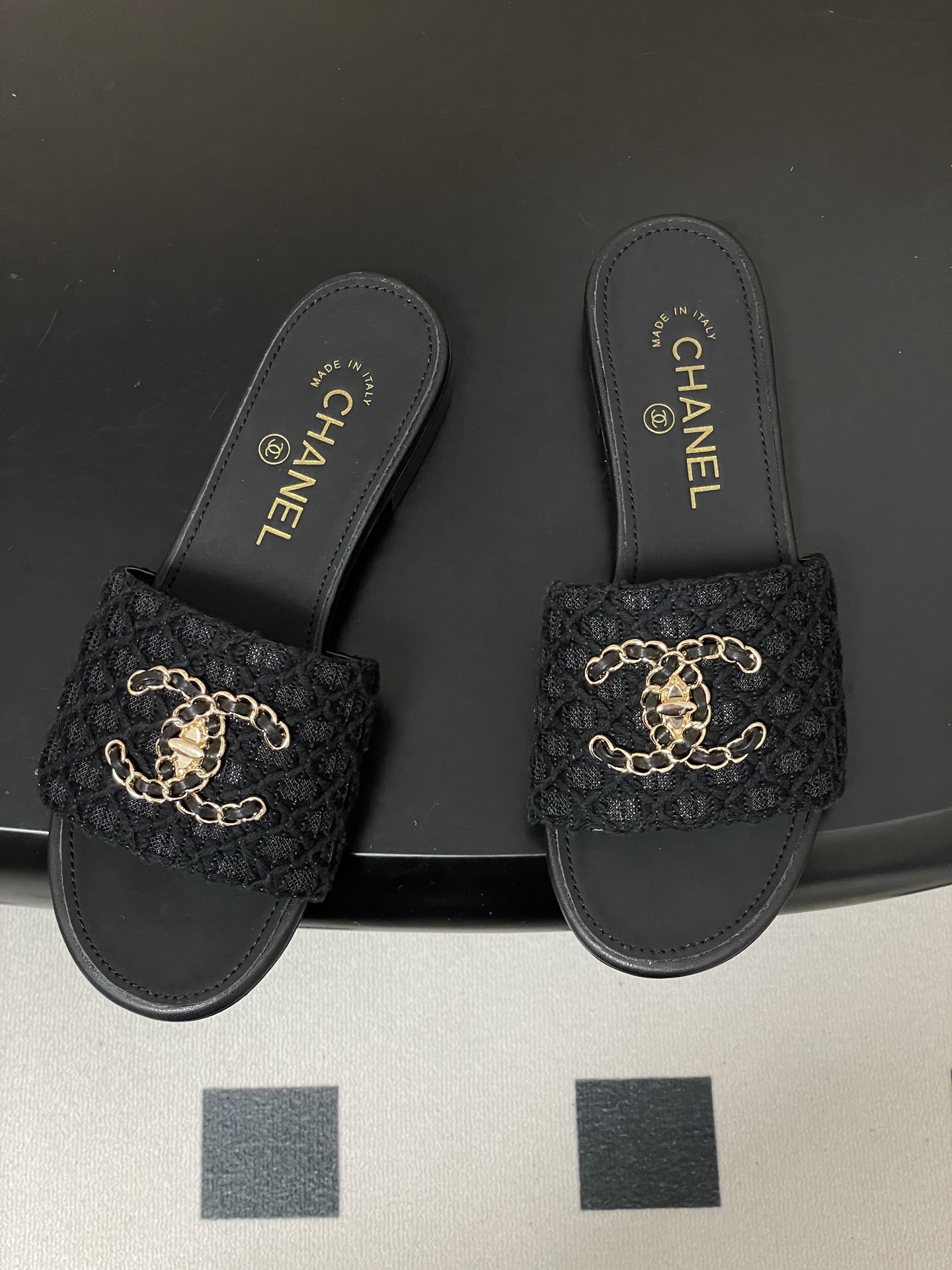 샤넬(CHANEL) 체인 퀼팅 플랫 슬리퍼 신발