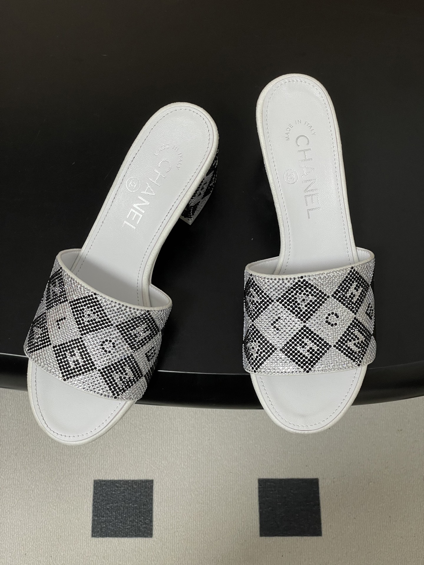 샤넬(Chanel) 더블C 수공예 쥬얼리 샌들 슬리퍼 신발 7cm