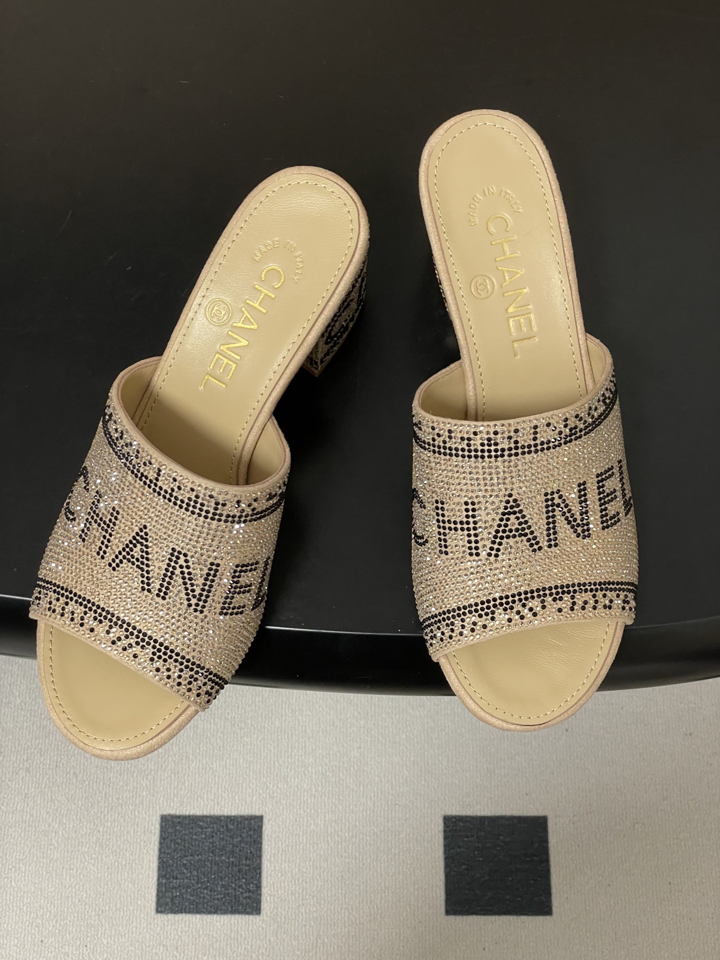 샤넬(Chanel) 더블C 수공예 쥬얼리 샌들 슬리퍼 신발 7cm