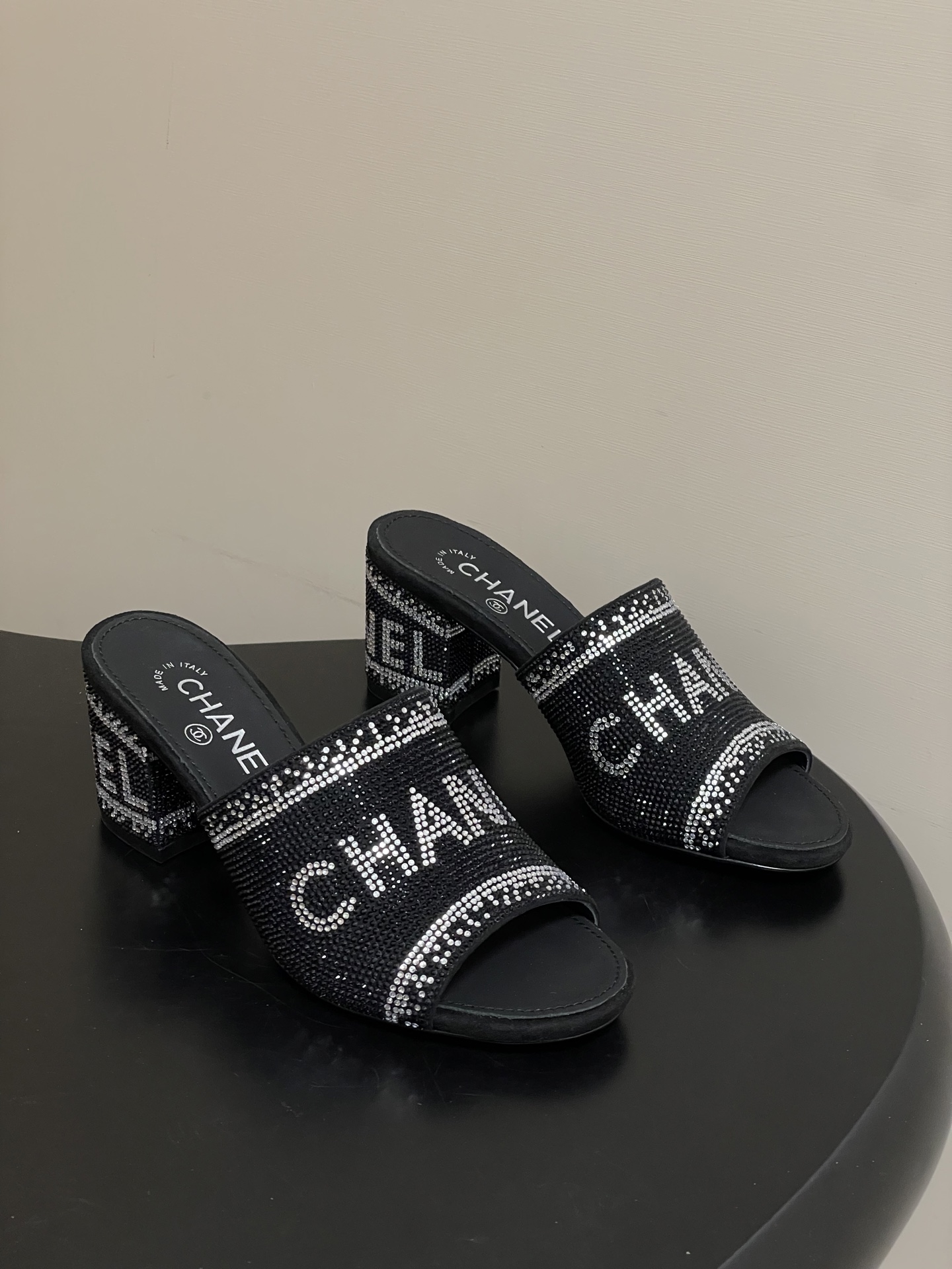 샤넬(Chanel) 더블C 수공예 쥬얼리 샌들 슬리퍼 신발 7cm