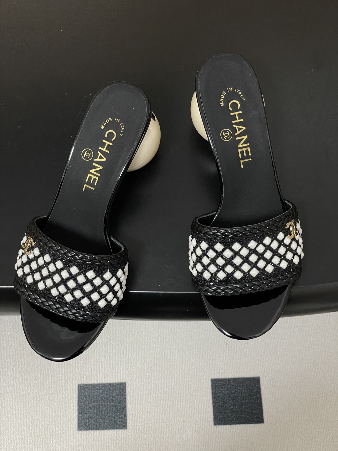 샤넬(Chanel) 런웨이 진주&수정 샌들 슬리퍼 신발