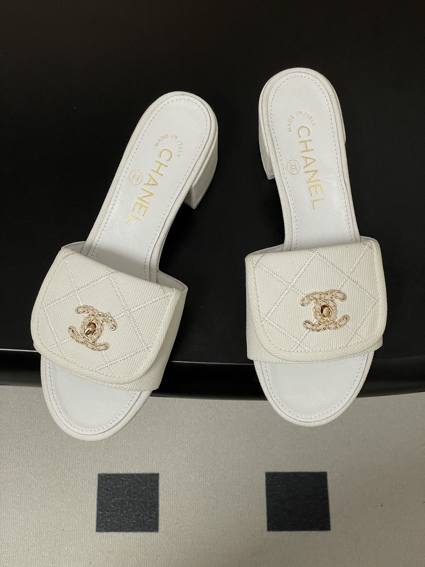 샤넬(Chanel) 데님 퀼팅 더블C 체인 슬리퍼 샌들 신발 5cm