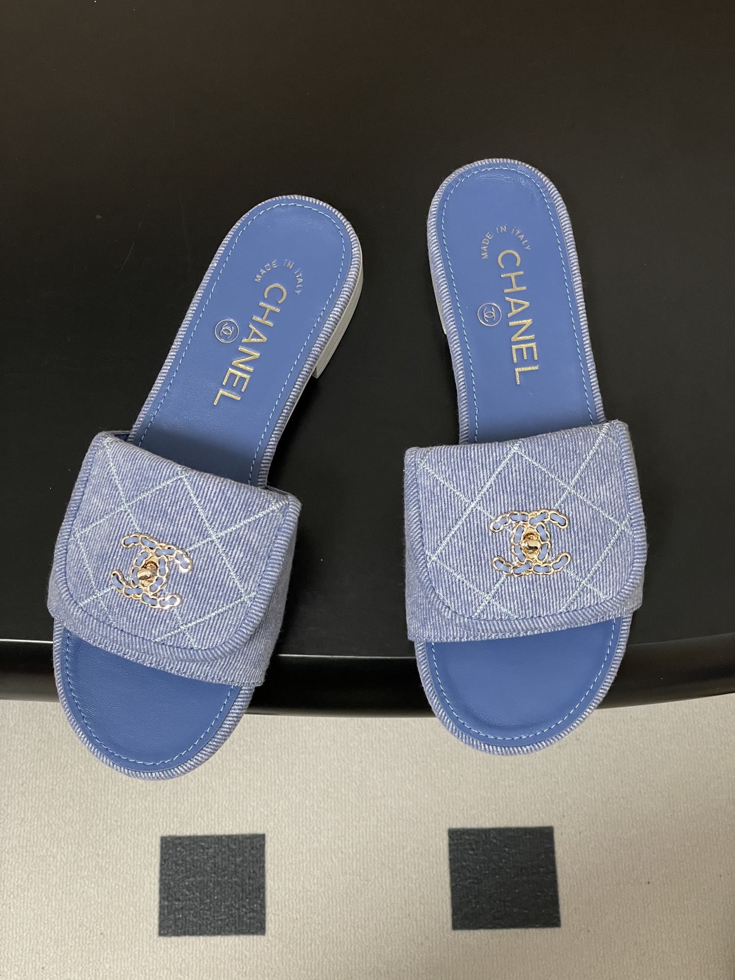 샤넬(Chanel) 데님 퀼팅 더블C 체인 슬리퍼 샌들 신발 플랫