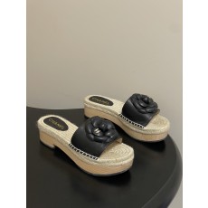 샤넬(Chanel) 카멜리아 퀼팅 우드 플랫폼 슬리퍼 샌들 신발