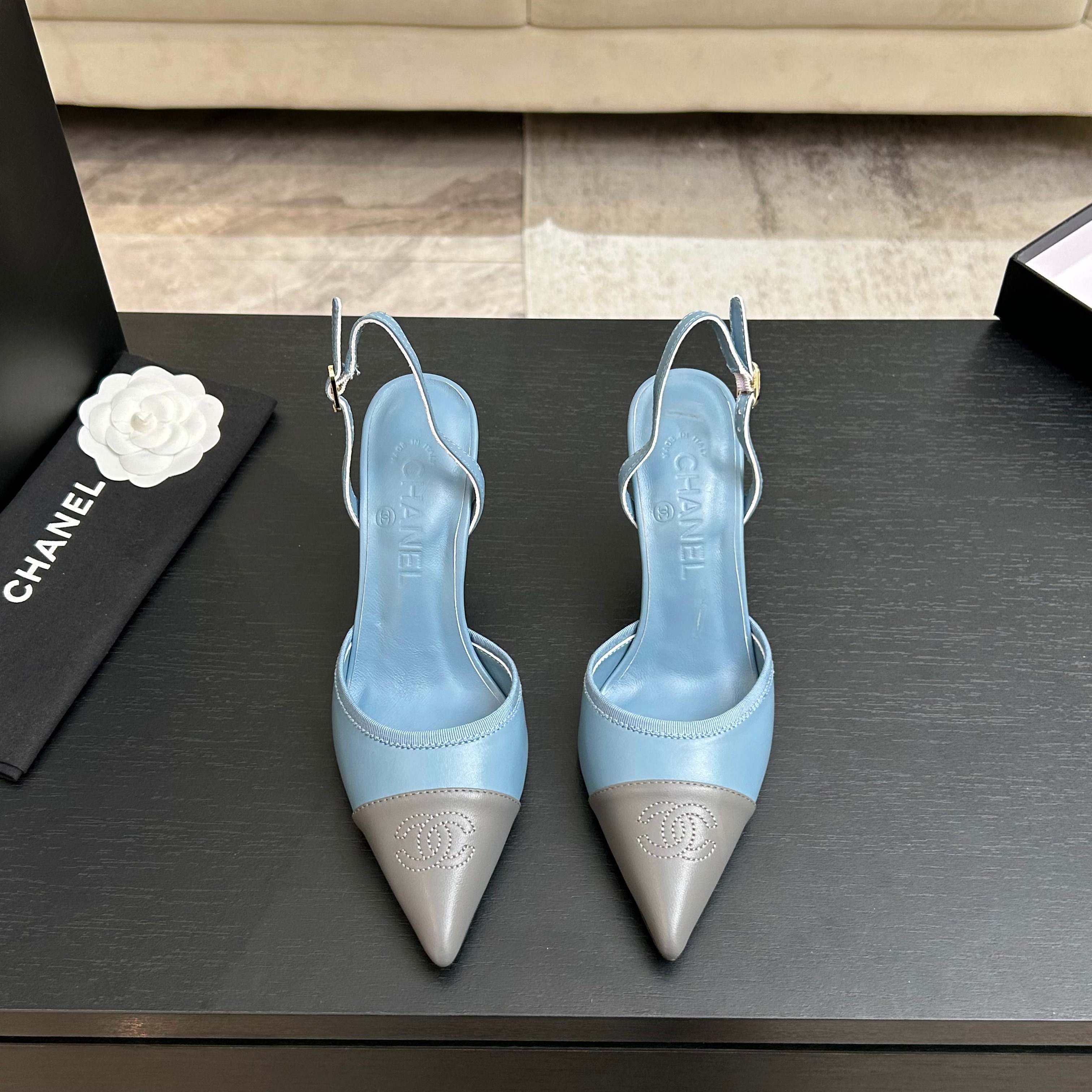 샤넬(Chanel) 26 신상 클래식 배색 스틸레토 힐 구두 신발