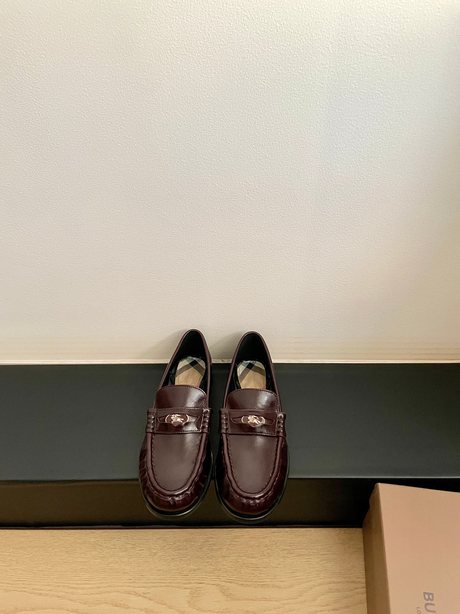 Burberry 버버리 다니엘 리 컬렉션 오일 왁스 로퍼 구두 신발