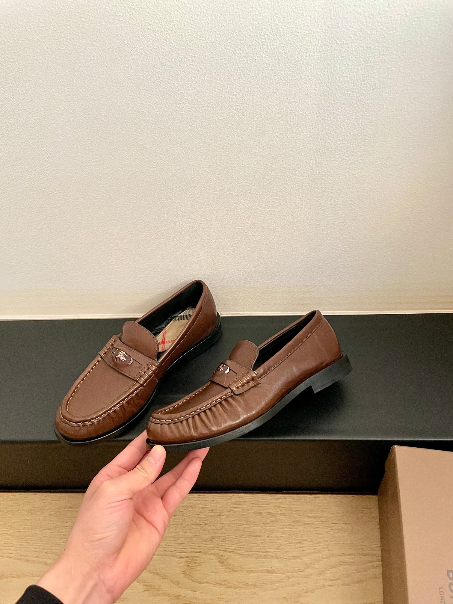 Burberry 버버리 다니엘 리 컬렉션 오일 왁스 로퍼 구두 신발