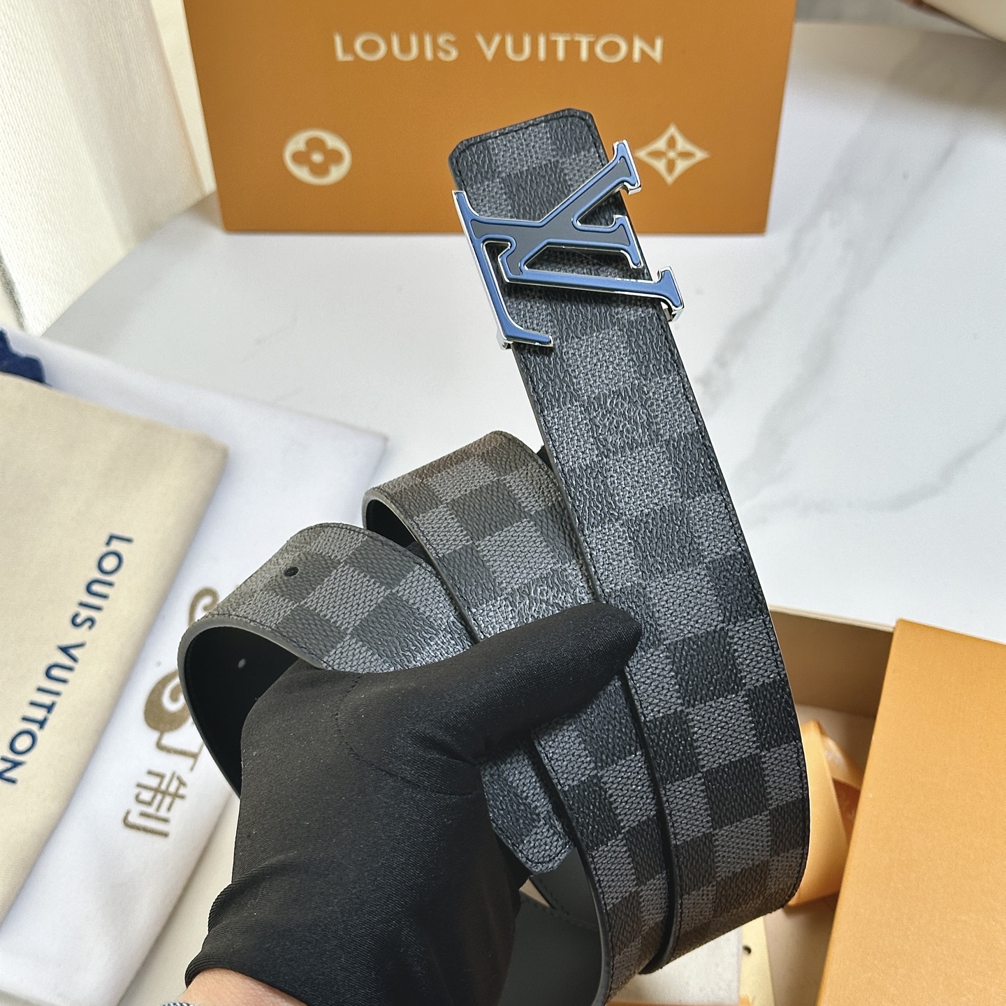 루이비통(LV) 캔버스 가죽 벨트 악세사리