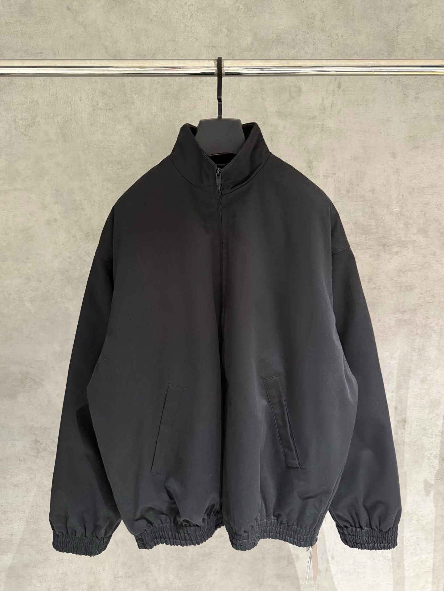 발렌시아가(BALENCIAGA) 숏 패딩 다운 재킷 의류