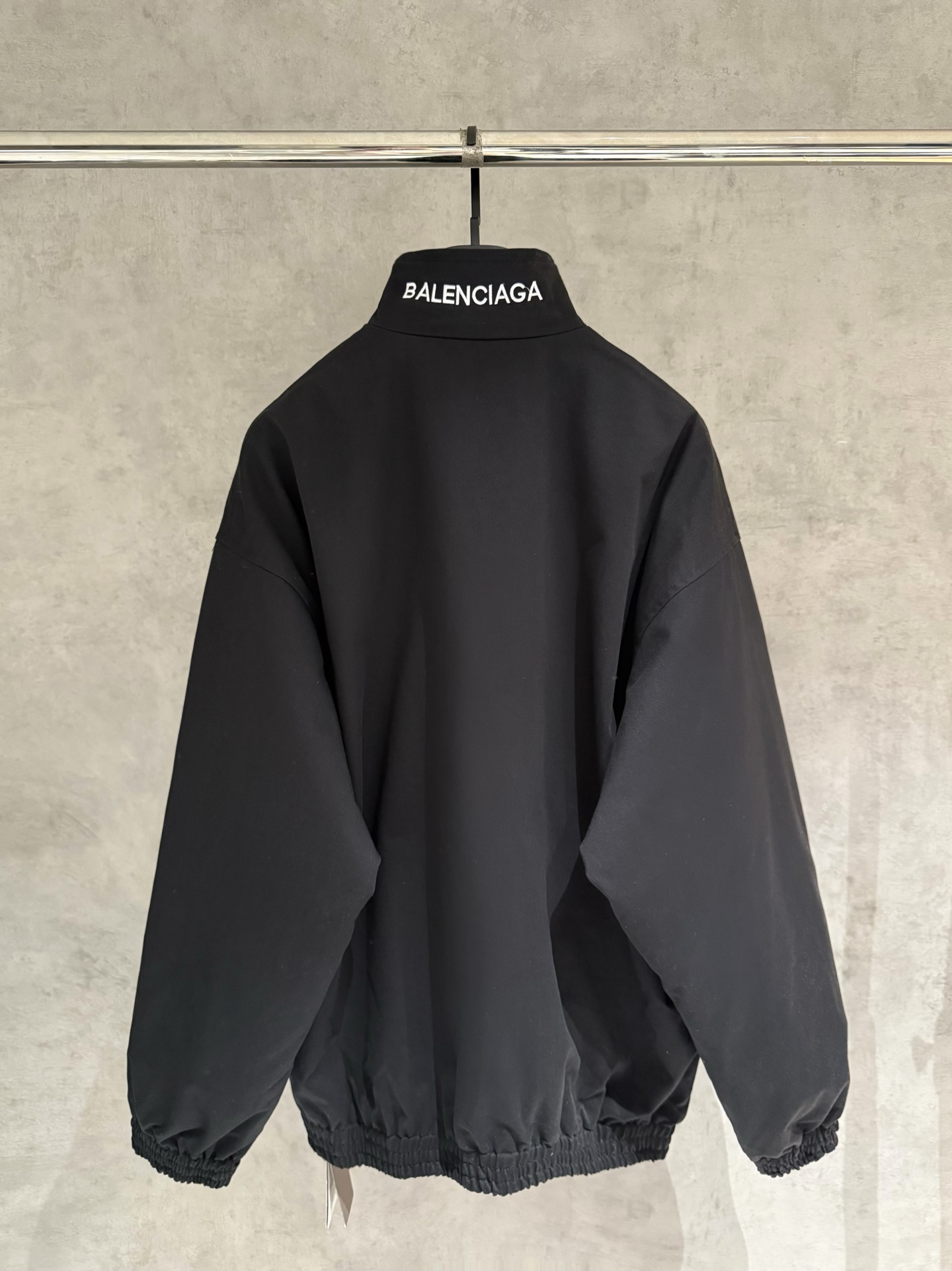 발렌시아가(BALENCIAGA) 숏 패딩 다운 재킷 의류