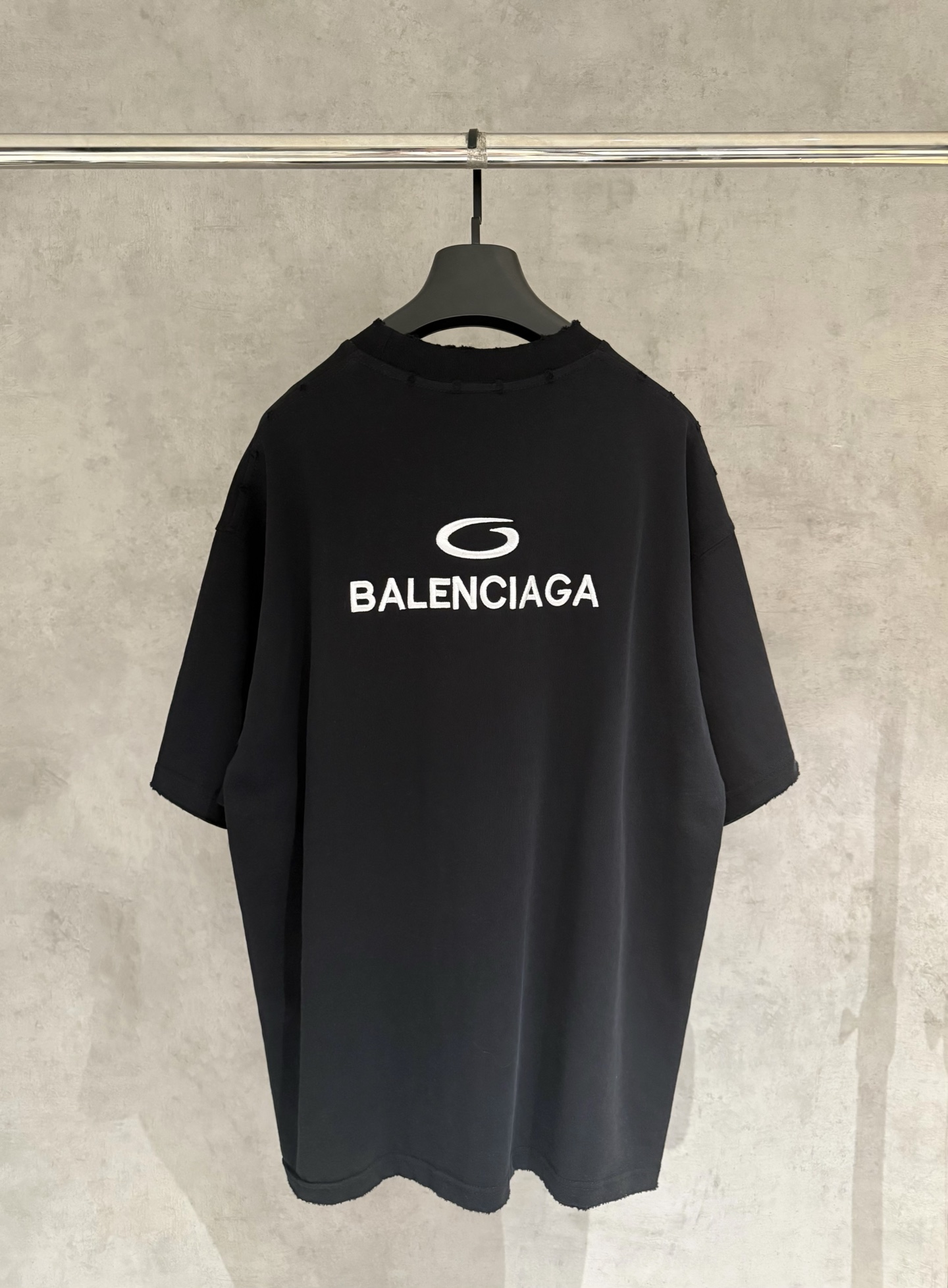 발렌시아가(BALENCIAGA) 자수 반팔 티셔츠 의류