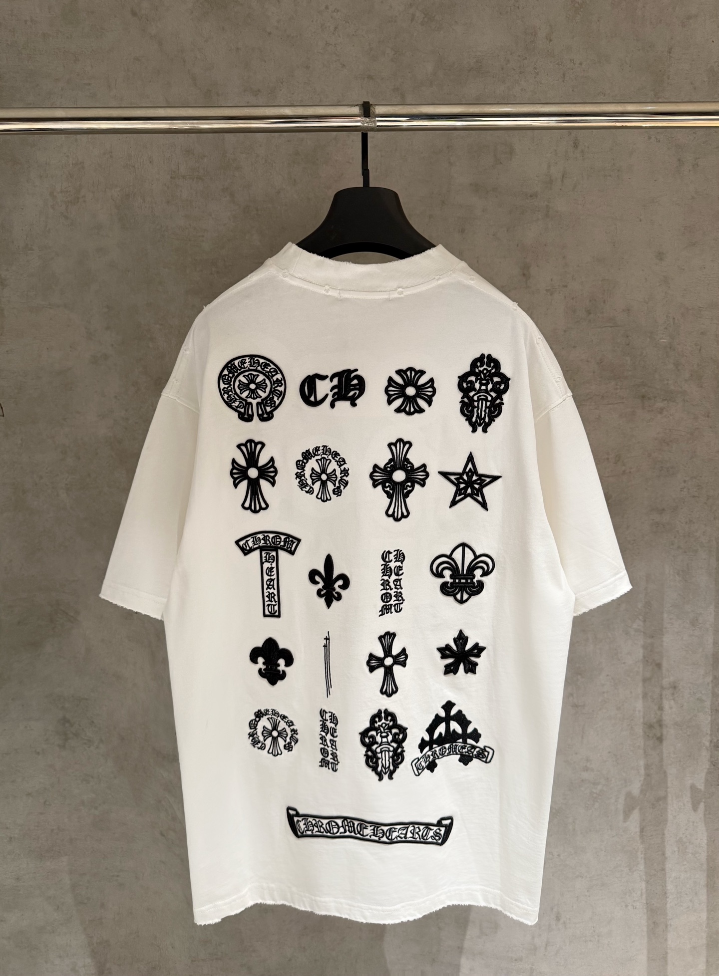 크롬하츠(CHROME HEARTS) 자수 반팔 티셔츠 의류