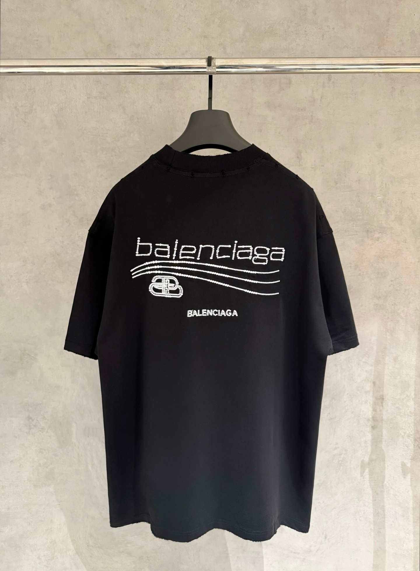 발렌시아가(BALENCIAGA) 자수 반팔 티셔츠 의류