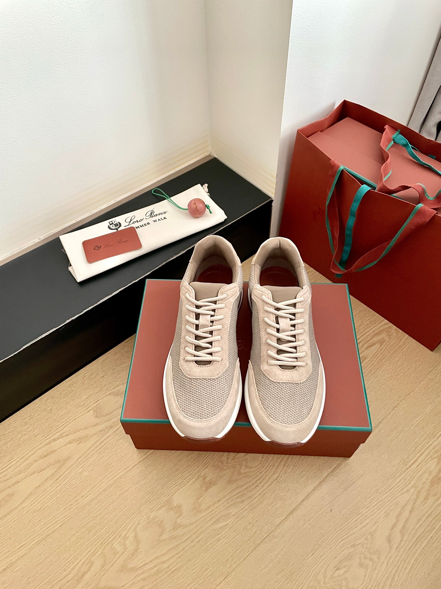 로로피아나(LORO PIANA) 워크 위시 니트 스니커즈 신발