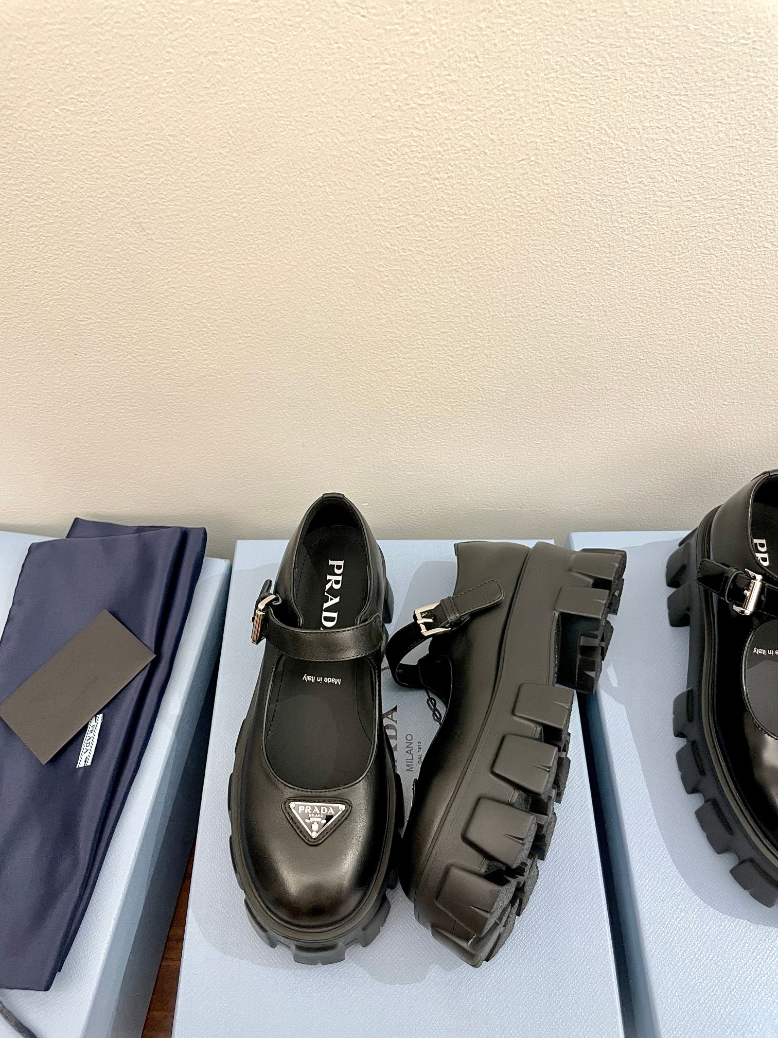 프라다(PRADA) 모놀리스 메리제인 플랫폼 슈즈 신발