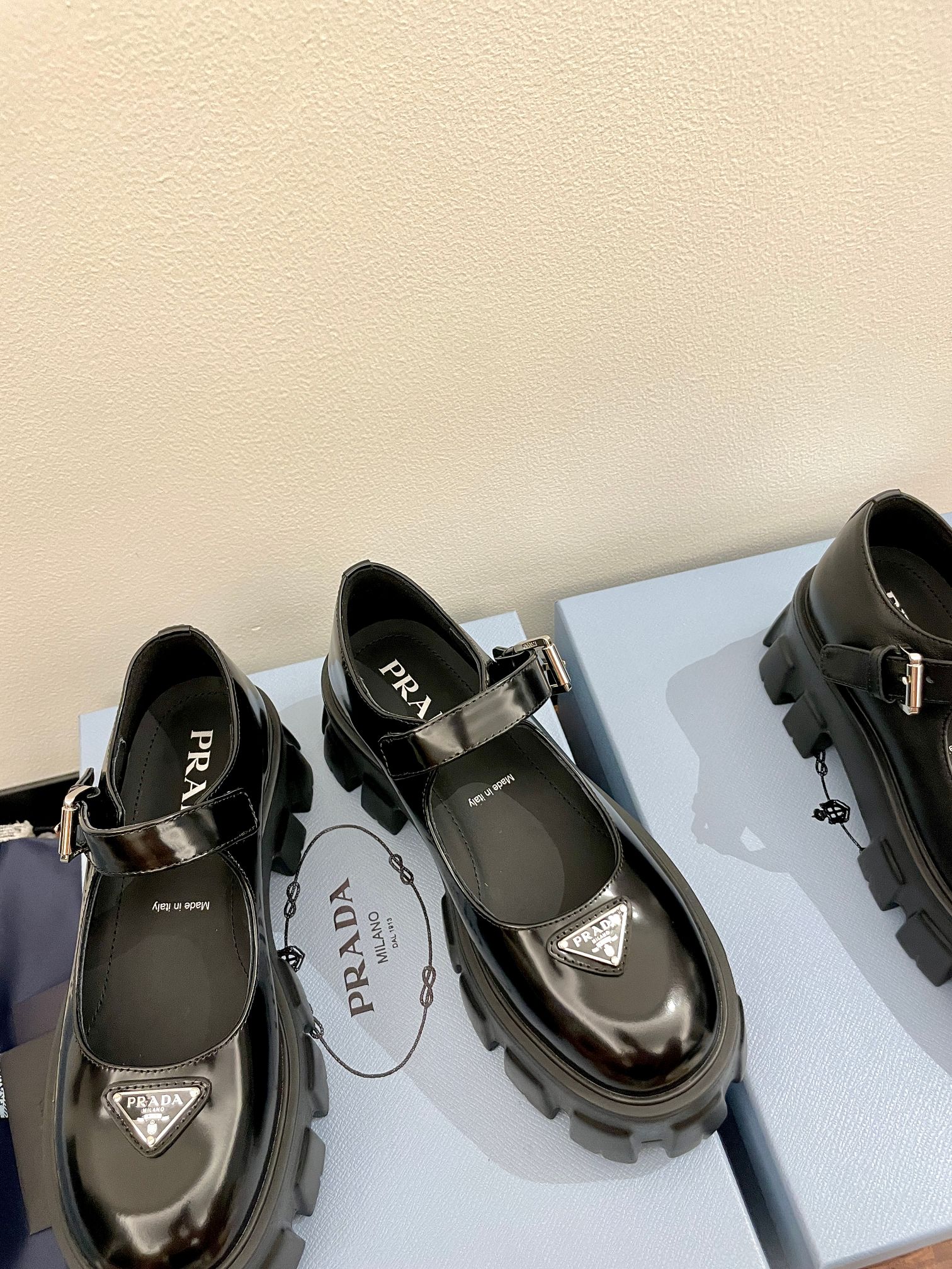 프라다(PRADA) 모놀리스 메리제인 플랫폼 슈즈 신발