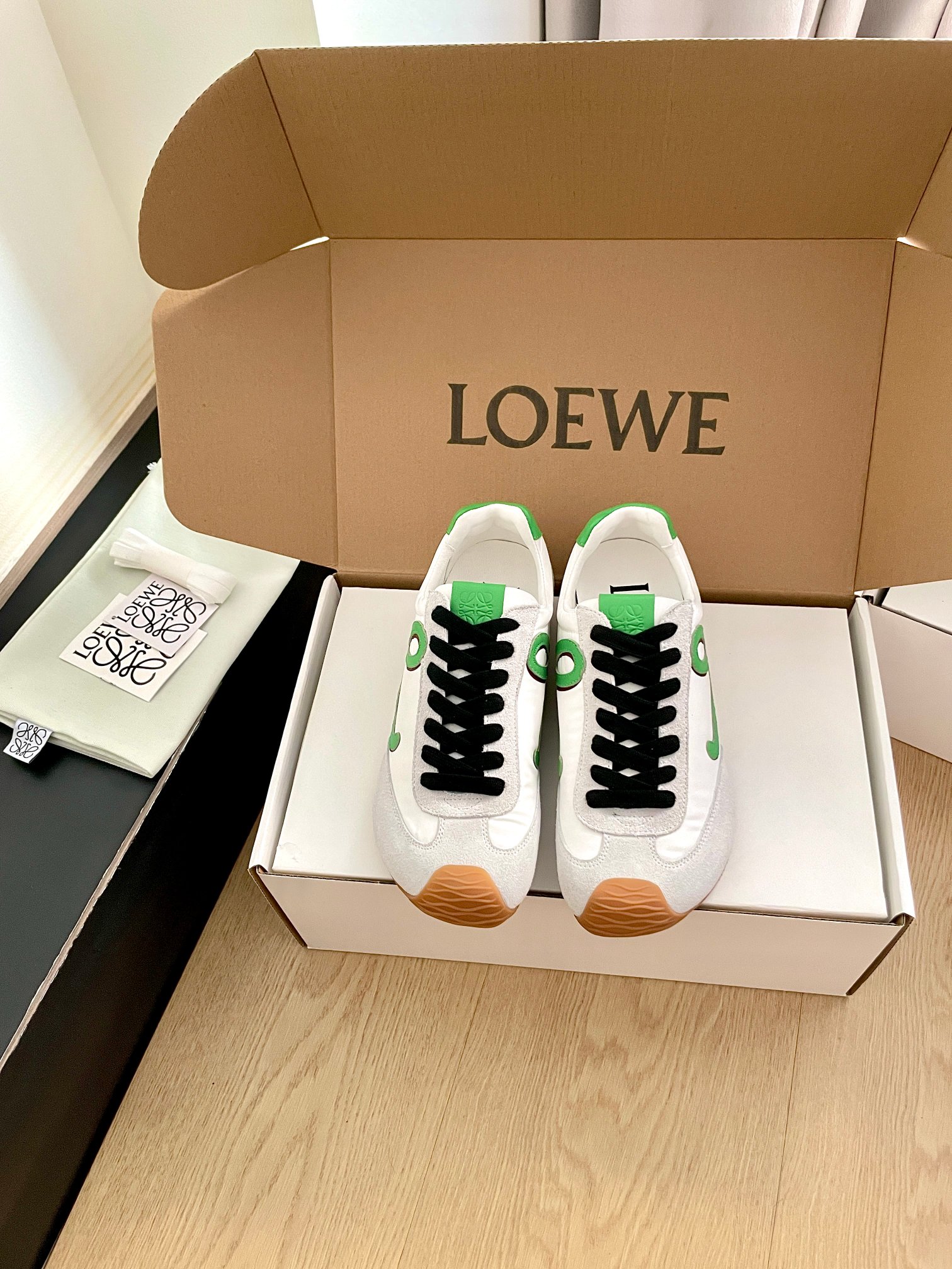 Loewe Ballet Runner 2.0 로에베 발레 러너 2.0 프리미엄 커플 스니커즈 신발