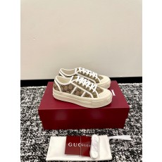 GUCCI 구찌 GG 패턴 로고 플랫폼 캔버스 스니커즈 신발