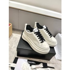Chanel 샤넬 시그니처 배색 로고 스니커즈 신발