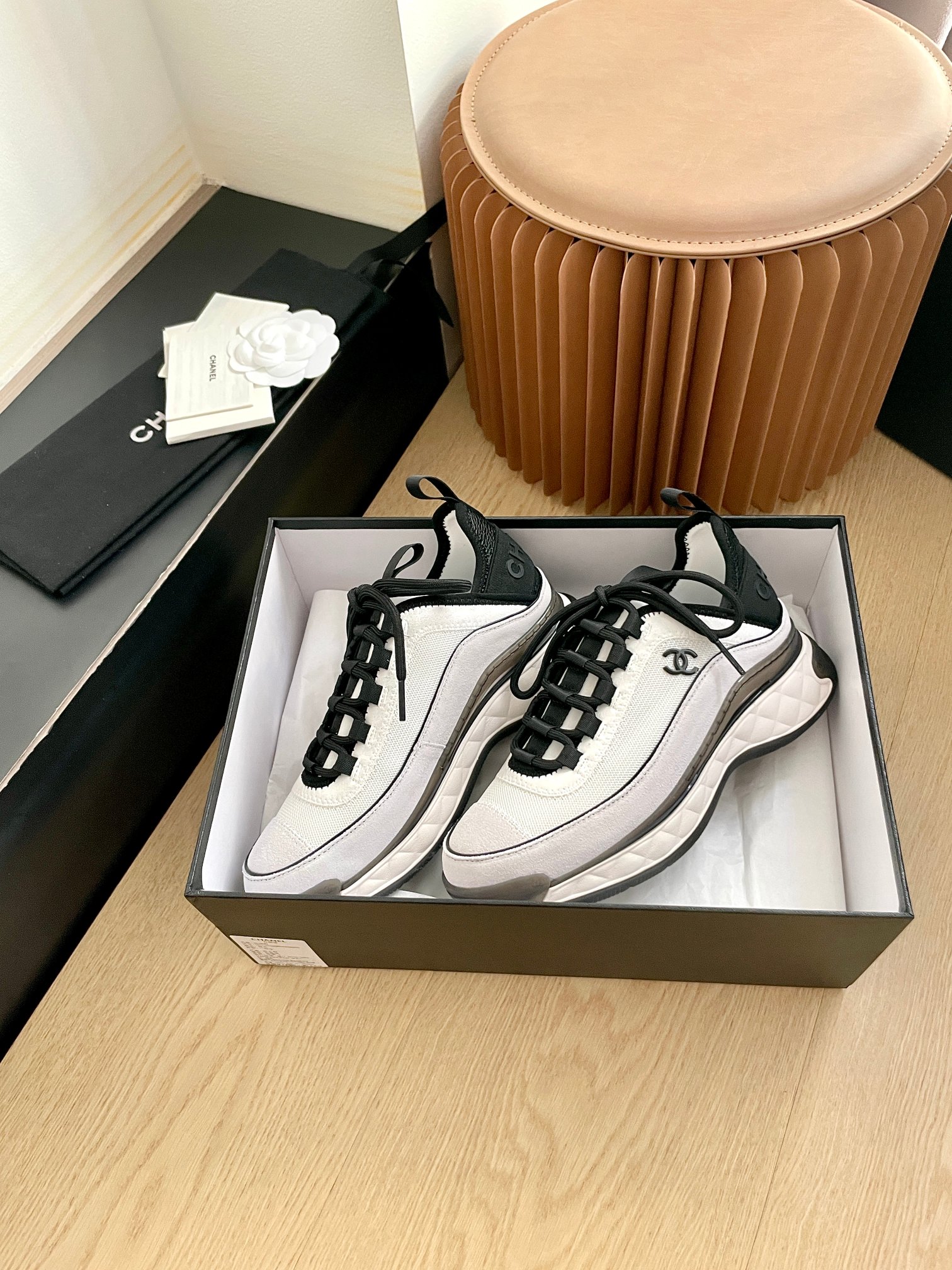 샤넬(Chanel) 클래식 믹스드 파이버 스니커즈 신발