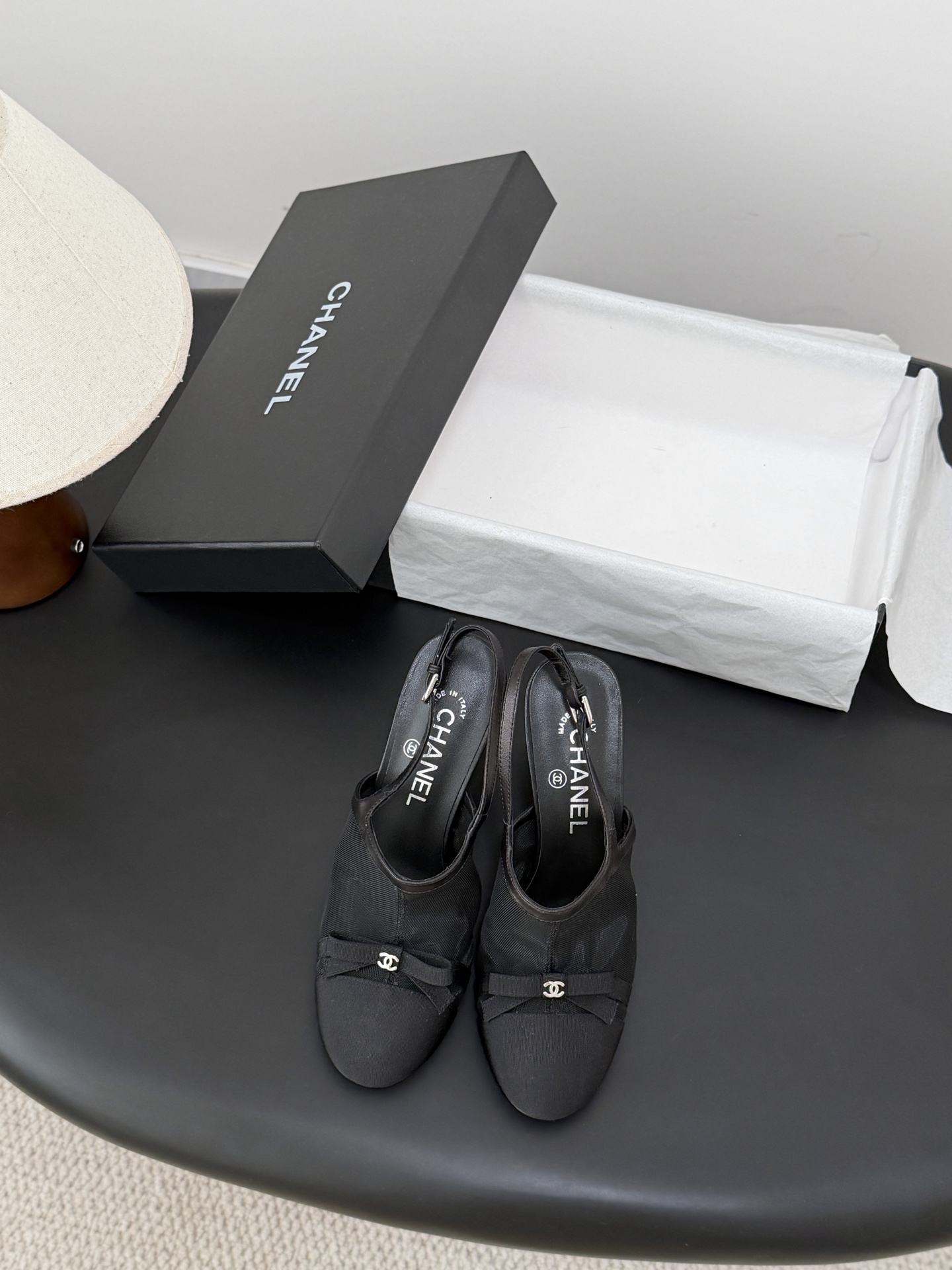 샤넬(CHANEL) 리본 메쉬 미들힐 펌프스 신발