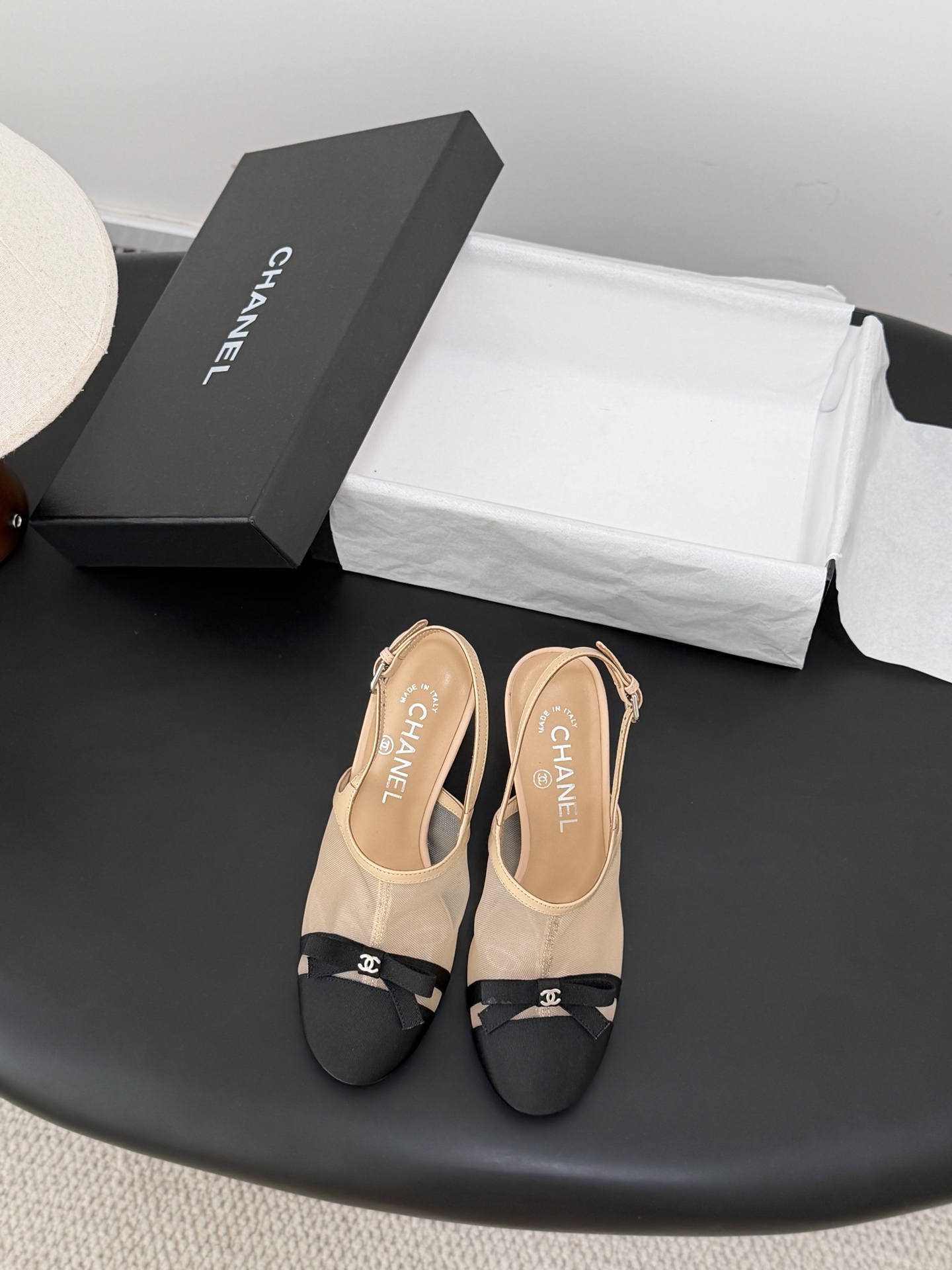 샤넬(CHANEL) 리본 메쉬 미들힐 펌프스 신발