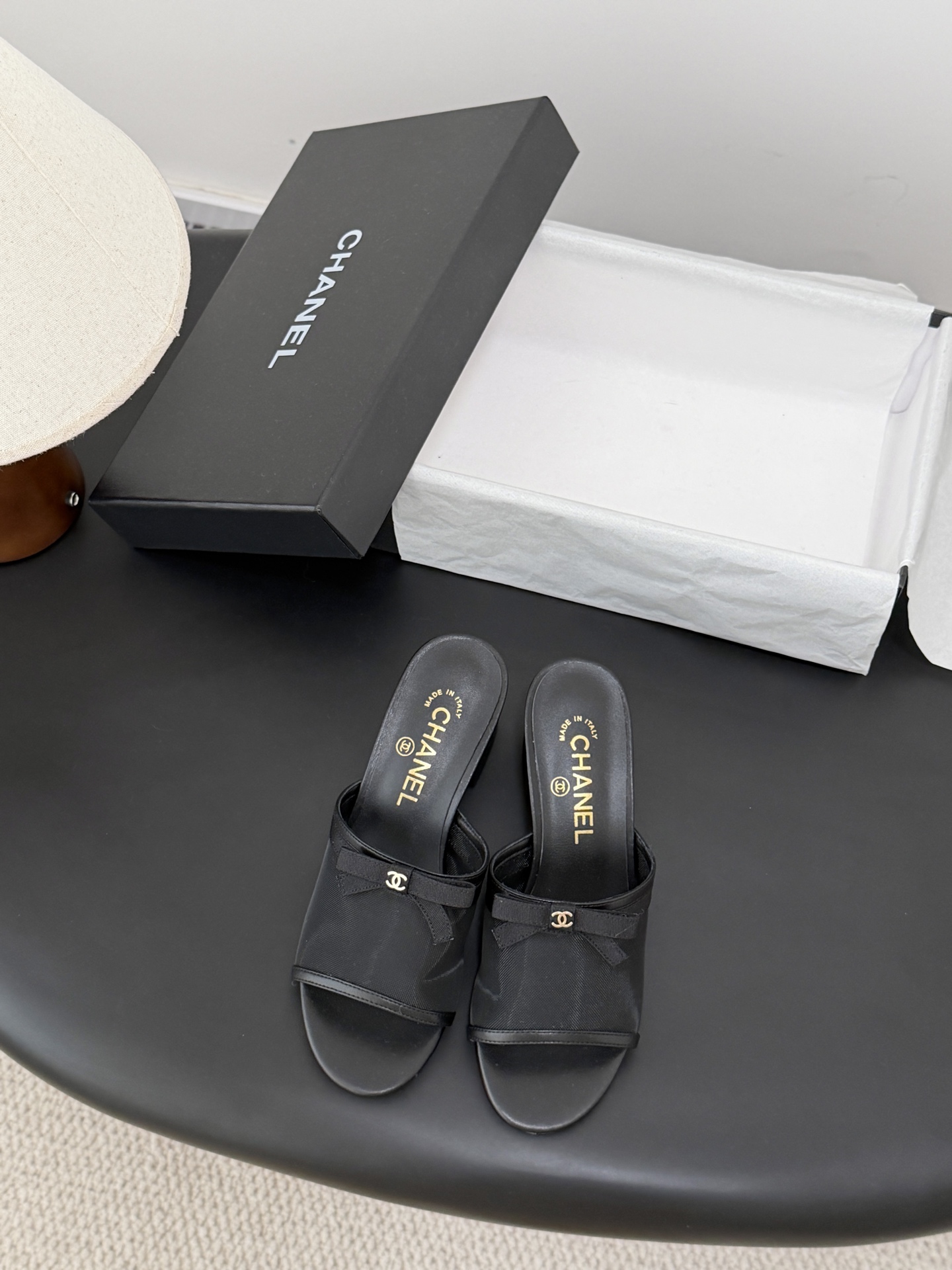 샤넬(CHANEL) 리본 메쉬 미들힐 슬리퍼 신발