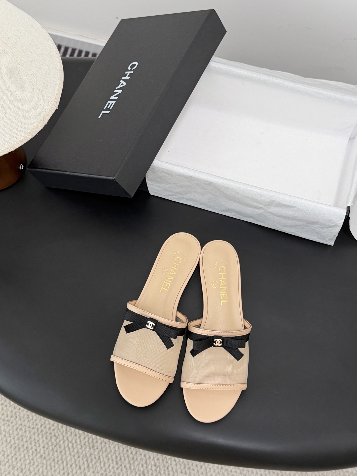 샤넬(CHANEL) 리본 메쉬 슬리퍼 신발