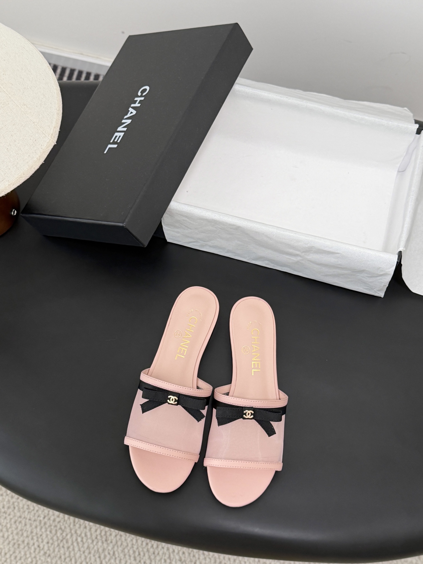 샤넬(CHANEL) 리본 메쉬 슬리퍼 신발