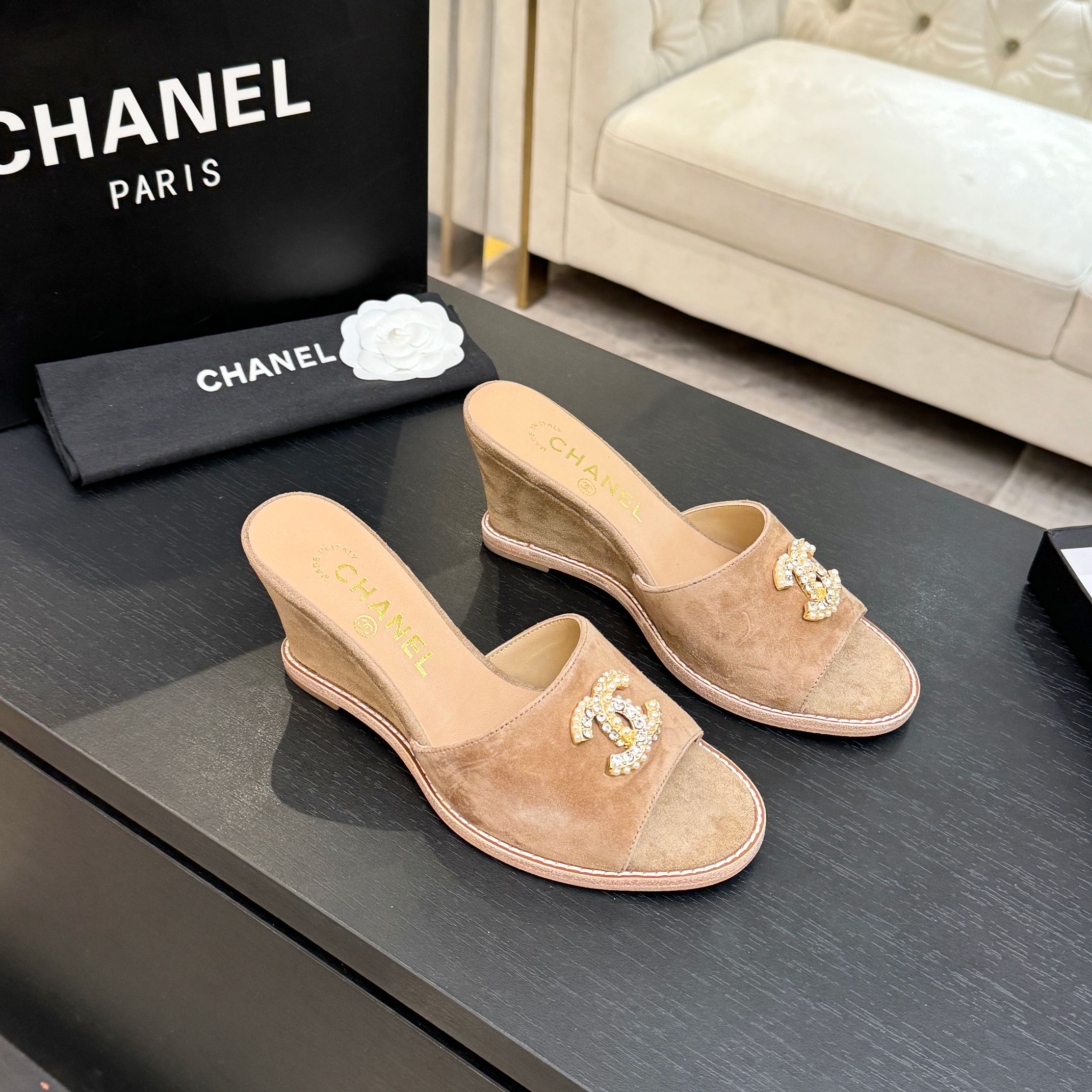 샤넬(CHANEL) 웨지 힐 슬리퍼 신발